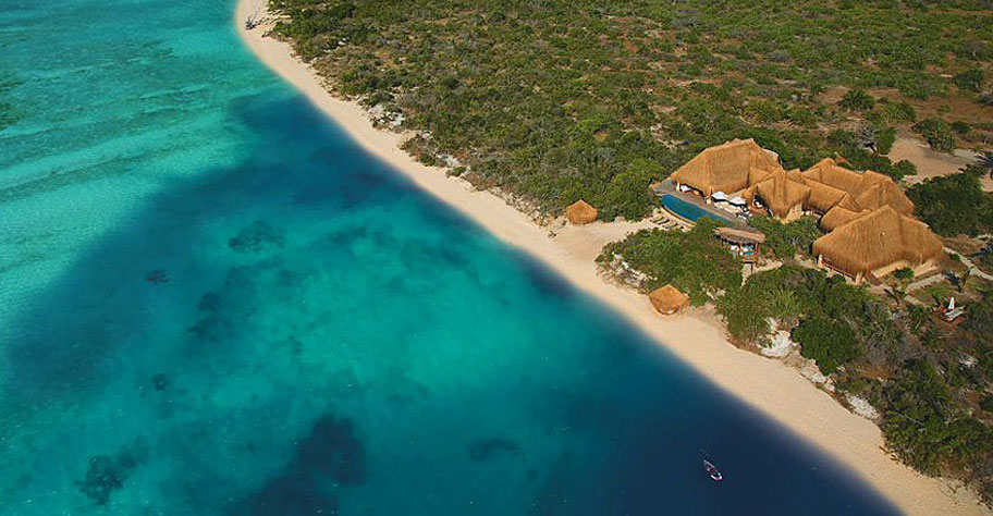 Azura Lodge Mozambique, einsamer Strand mit Traum Resort
